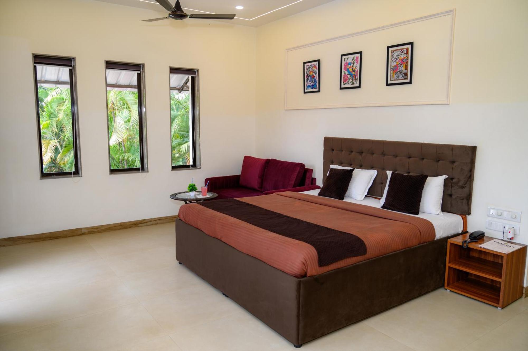 Girivihar Holiday Club - Pure Veg 罗纳瓦拉 外观 照片