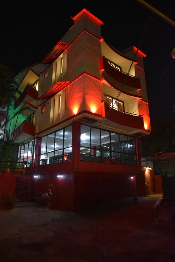 Girivihar Holiday Club - Pure Veg 罗纳瓦拉 外观 照片
